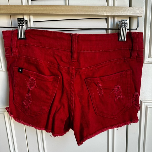 Lovesick Red Short - Picture 2 of 6